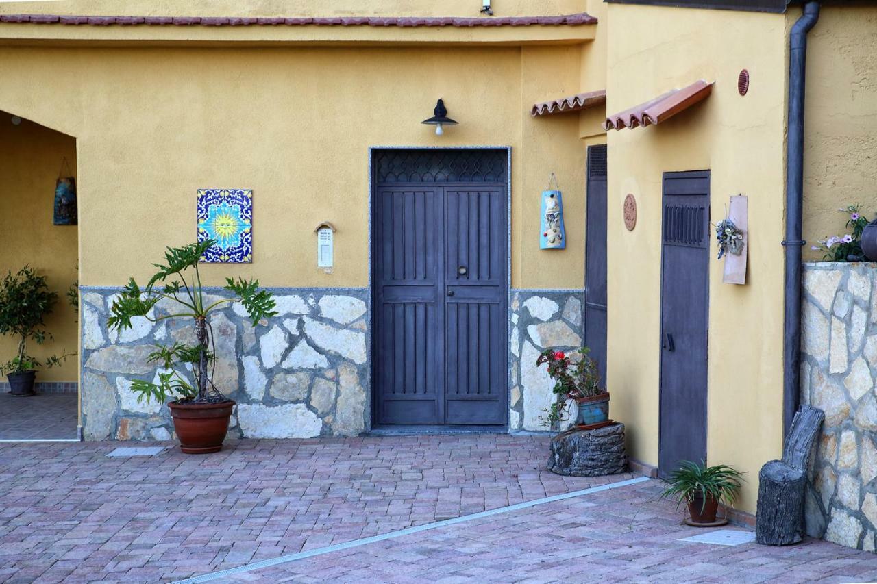Villa Yellow House Licata Exterior foto